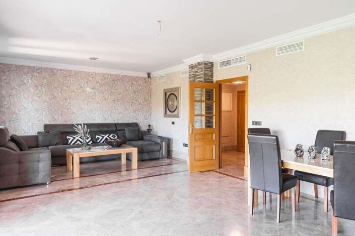 Image No.2-Villa de 3 chambres à vendre à Marbella