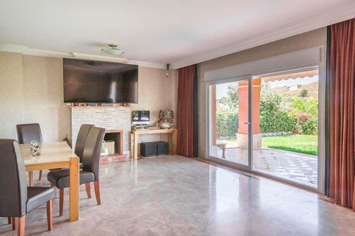 Image No.3-Villa de 3 chambres à vendre à Marbella