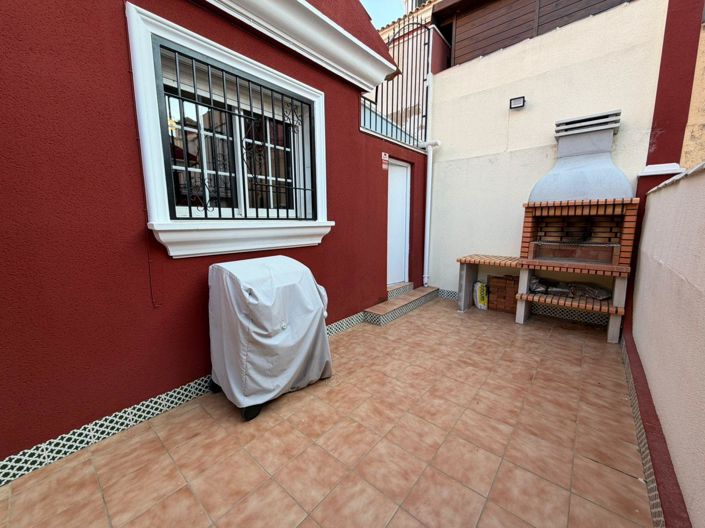 Image No.24-3 Bed House for sale