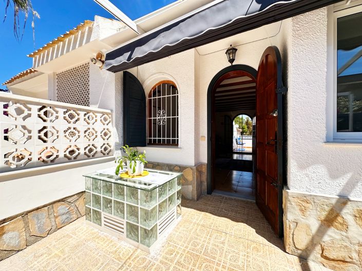 Image No.12-3 Bed Townhouse for sale