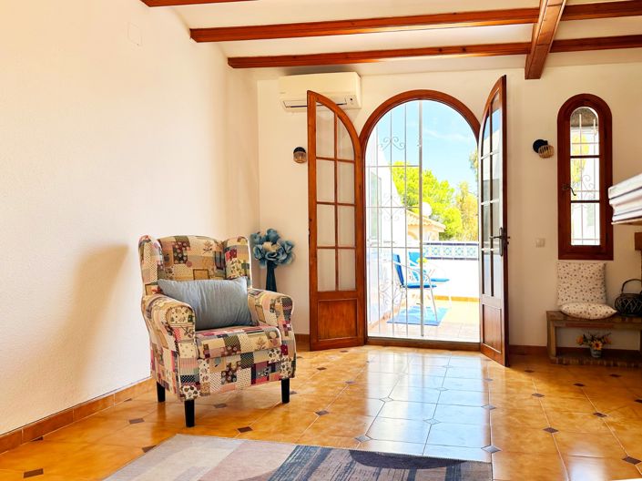 Image No.18-3 Bed Townhouse for sale