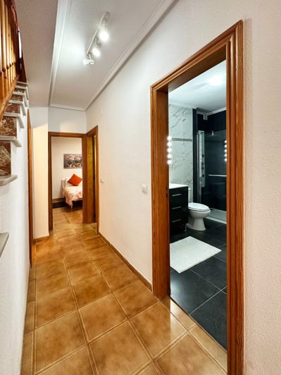 Image No.32-3 Bed Townhouse for sale