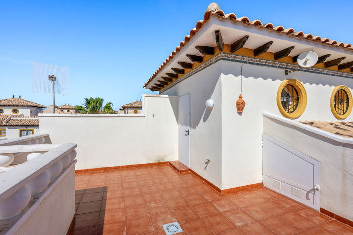 Image No.22-2 Bed Quad for sale