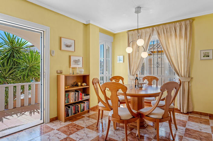 Image No.3-2 Bed Quad for sale