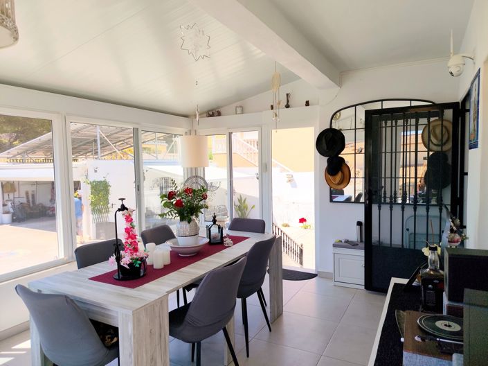 Image No.2-3 Bed House for sale