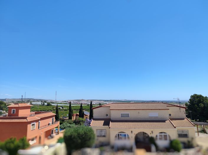 Image No.34-3 Bed House for sale