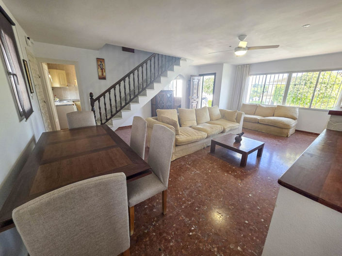 Image No.4-Villa de 3 chambres à vendre à Estepona
