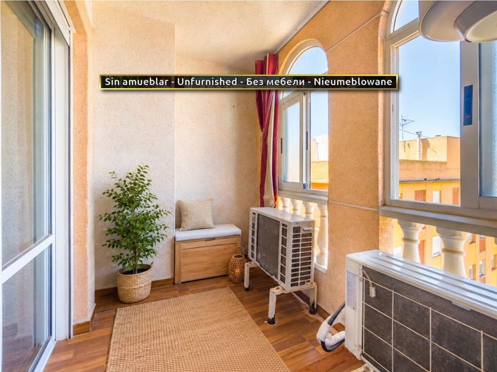 Image No.3-Appartement de 2 chambres à vendre à Torrevieja