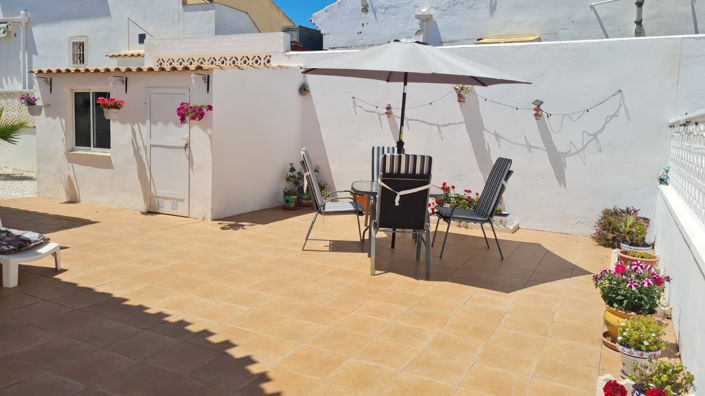 Image No.20-2 Bed Villa for sale