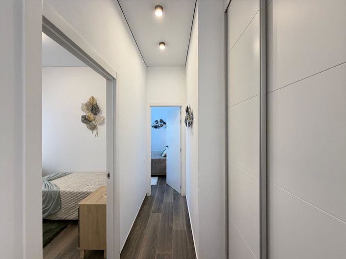 Image No.29-2 Bed Apartment for sale
