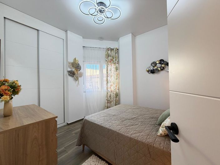 Image No.36-2 Bed Apartment for sale