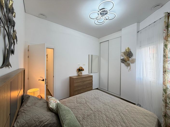 Image No.41-2 Bed Apartment for sale