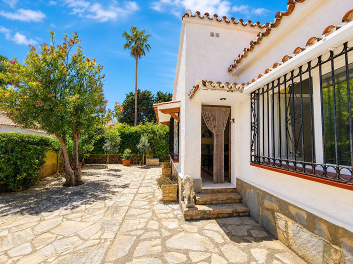Image No.2-Villa de 3 chambres à vendre à La Duquesa