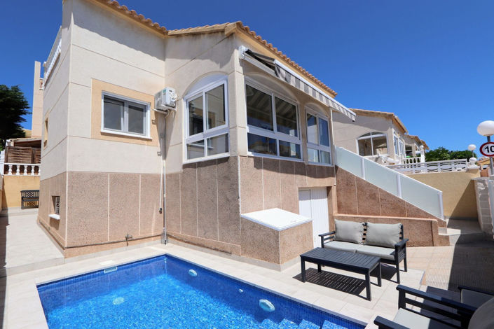 Image No.20-2 Bed House for sale