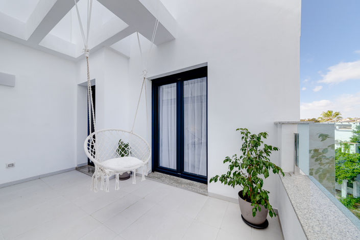 Image No.32-3 Bed Townhouse for sale