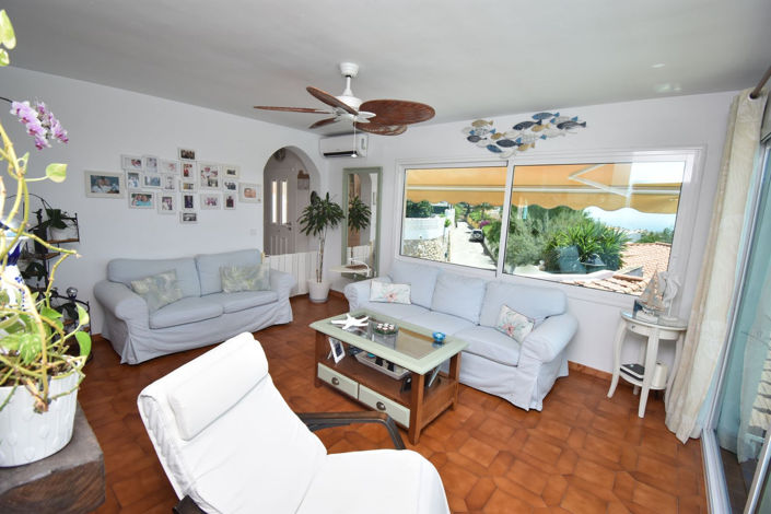 Image No.17-4 Bed House for sale