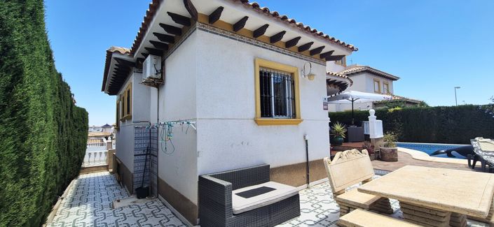 Image No.8-Villa de 4 chambres à vendre à Villamartin