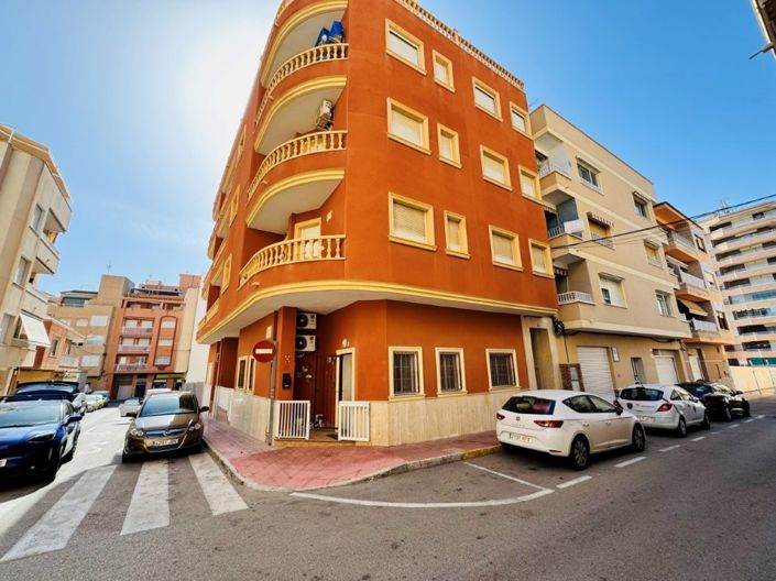 Image No.15-2 Bed Apartment for sale