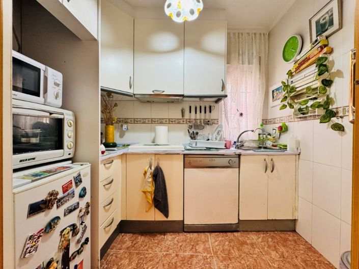 Image No.7-2 Bed Apartment for sale