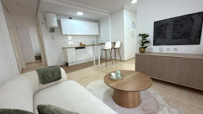 Image No.2-Appartement de 2 chambres à vendre à Torrevieja