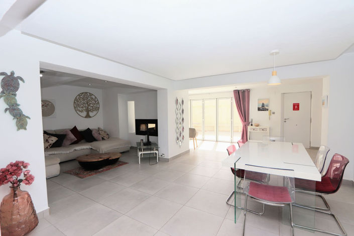 Image No.11-4 Bed House for sale