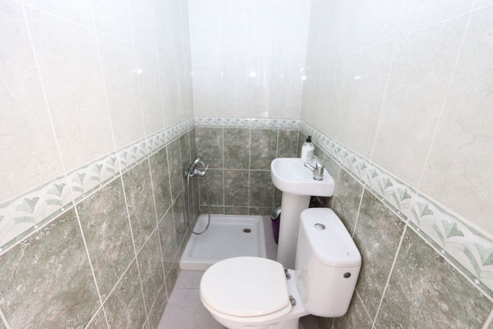 Image No.28-4 Bed House for sale