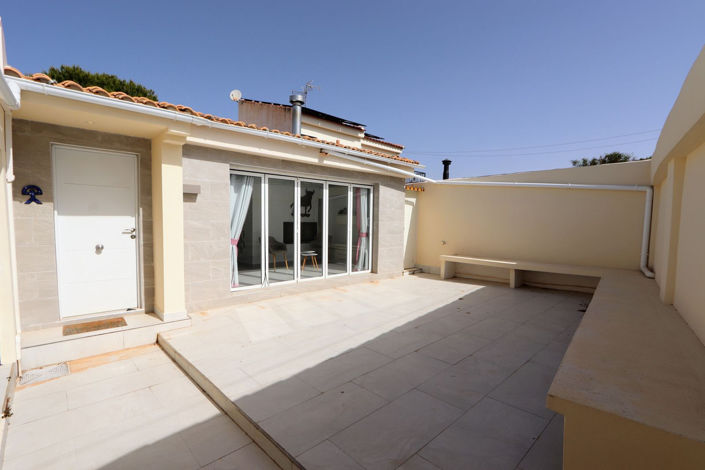 Image No.40-4 Bed House for sale
