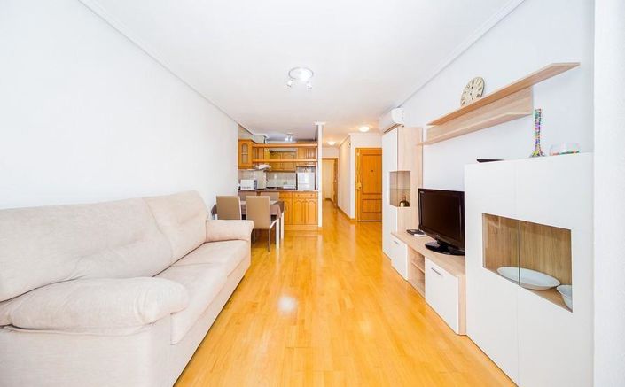 Image No.17-2 Bed Apartment for sale