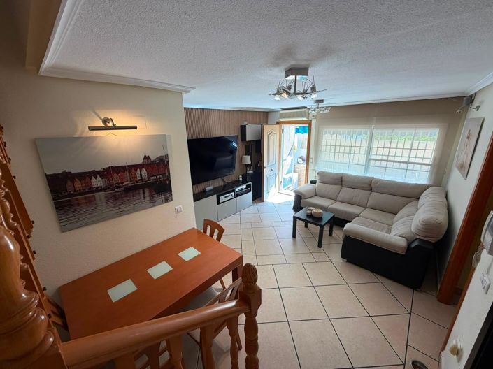 Image No.18-3 Bed House for sale