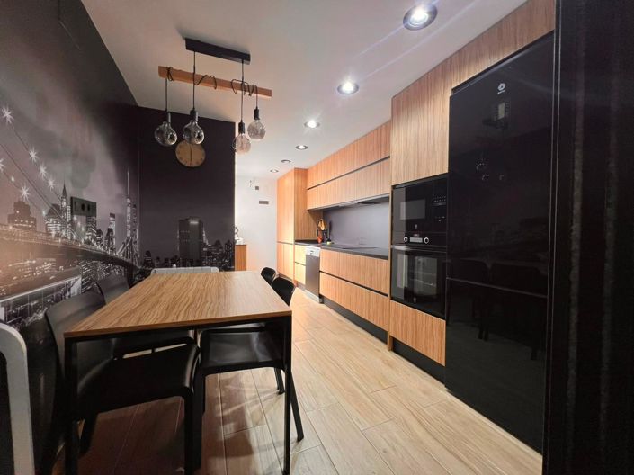 Image No.24-3 Bed House for sale