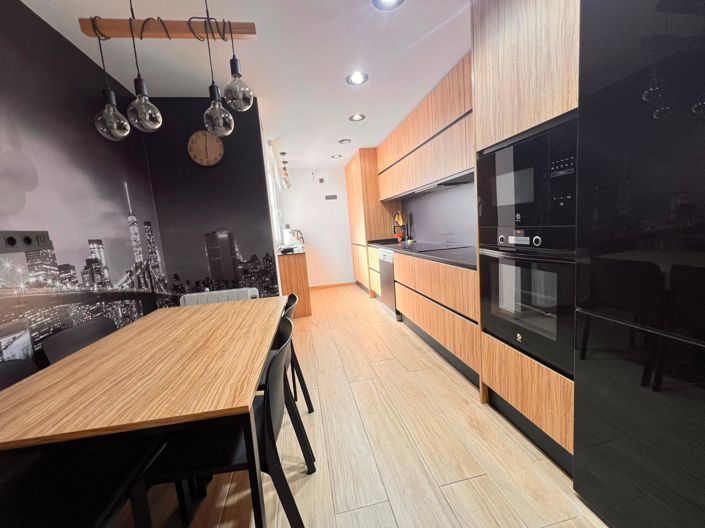 Image No.27-3 Bed House for sale