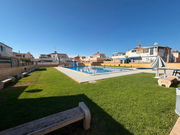 Image No.40-3 Bed House for sale