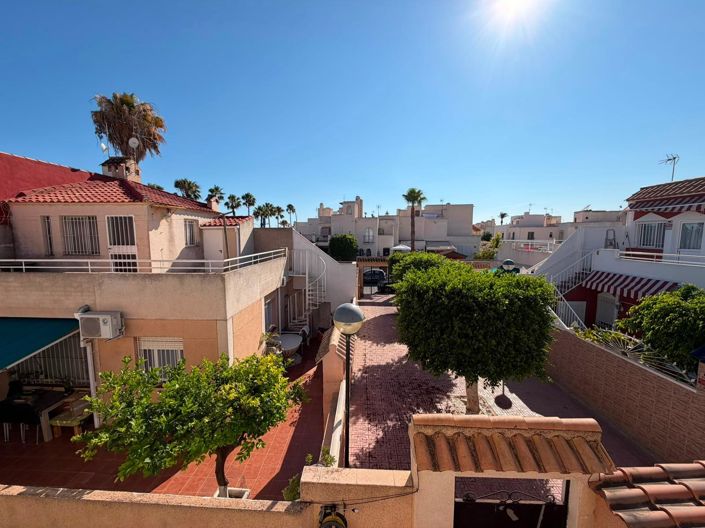 Image No.41-3 Bed House for sale