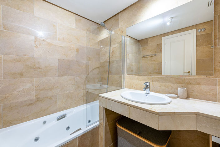 Image No.16-2 Bed Apartment for sale