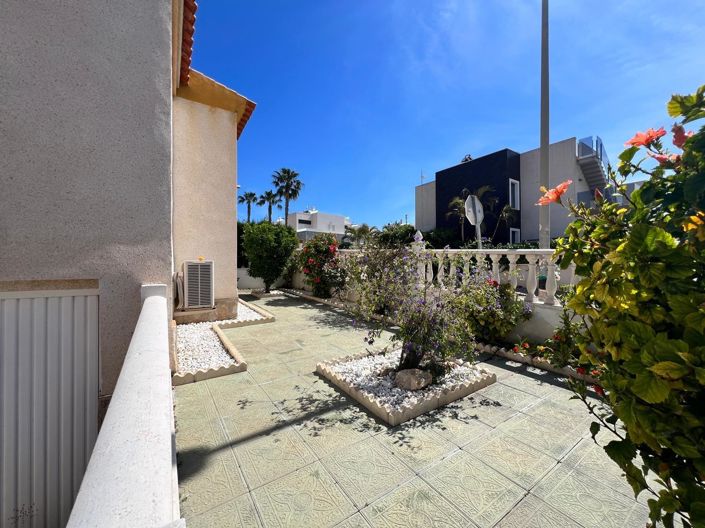 Image No.5-3 Bed House for sale