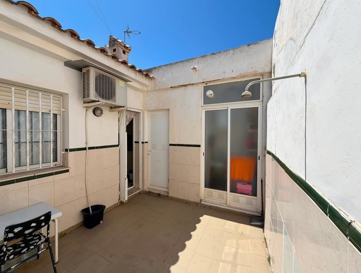 Image No.22-2 Bed Townhouse for sale