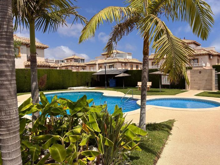 Image No.2-2 Bed House for sale