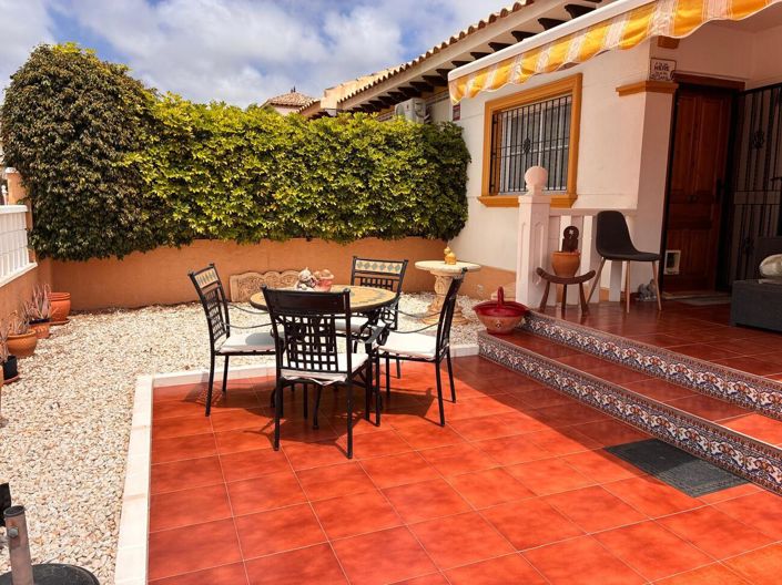 Image No.42-2 Bed House for sale