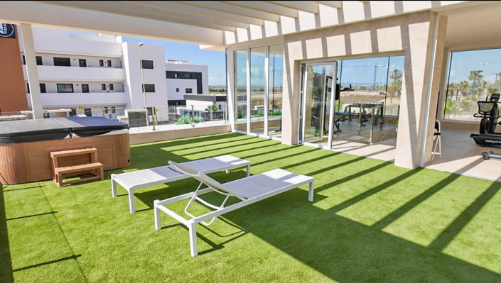 Image No.32-2 Bed Apartment for sale