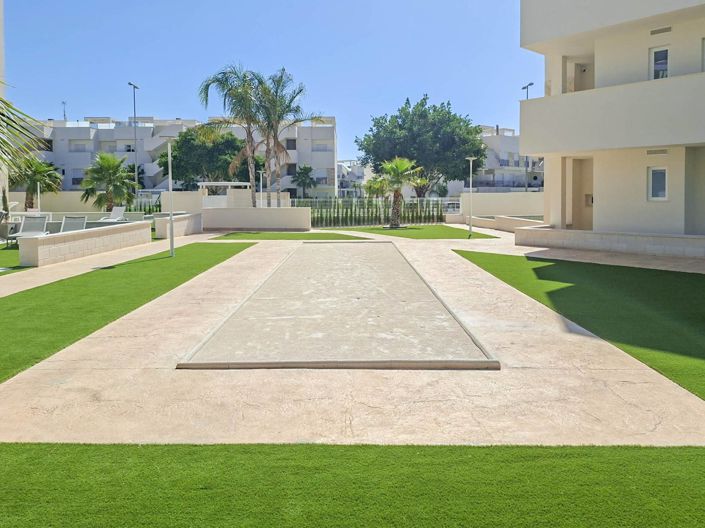 Image No.36-2 Bed Apartment for sale