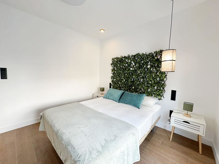 Image No.11-3 Bed Townhouse for sale