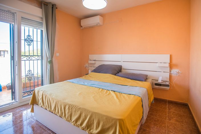 Image No.22-3 Bed House for sale