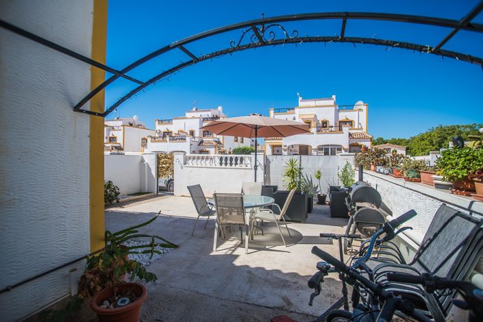 Image No.7-3 Bed House for sale