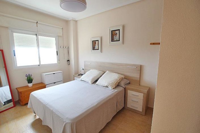 Image No.20-3 Bed Apartment for sale