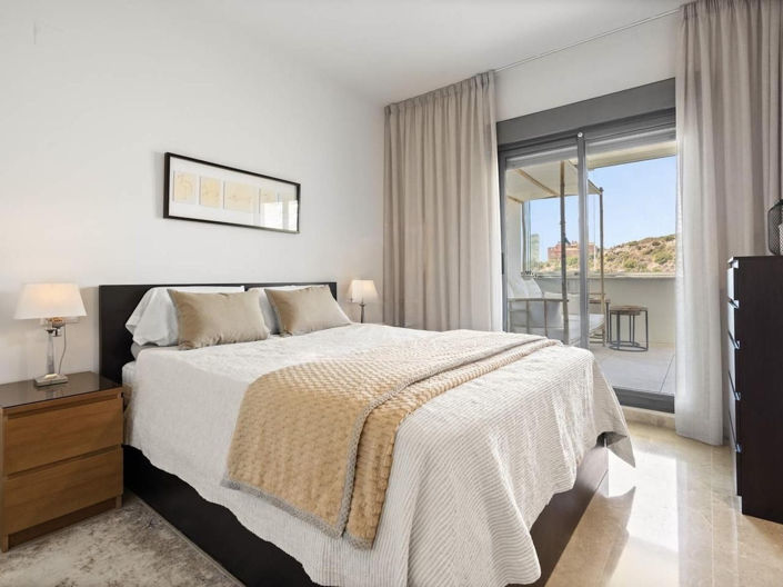 Image No.8-2 Bed Apartment for sale