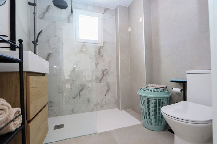 Image No.18-2 Bed Apartment for sale
