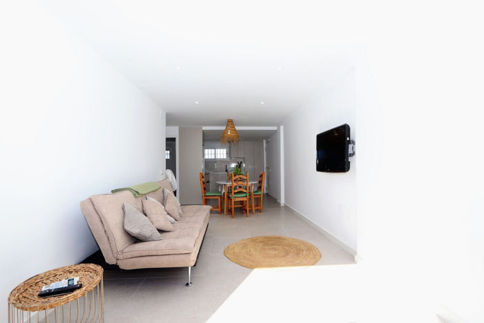Image No.8-2 Bed Apartment for sale