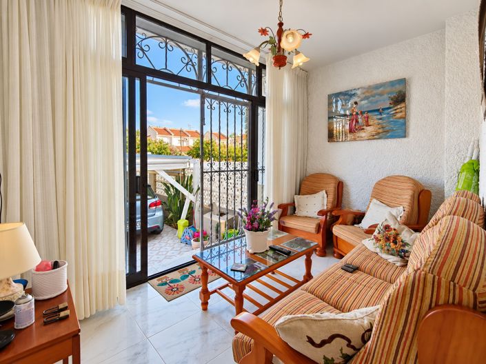 Image No.14-5 Bed Townhouse for sale