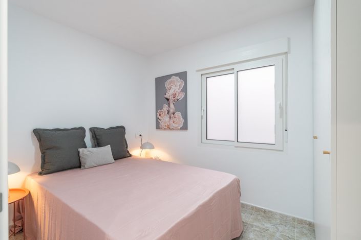 Image No.11-2 Bed Apartment for sale