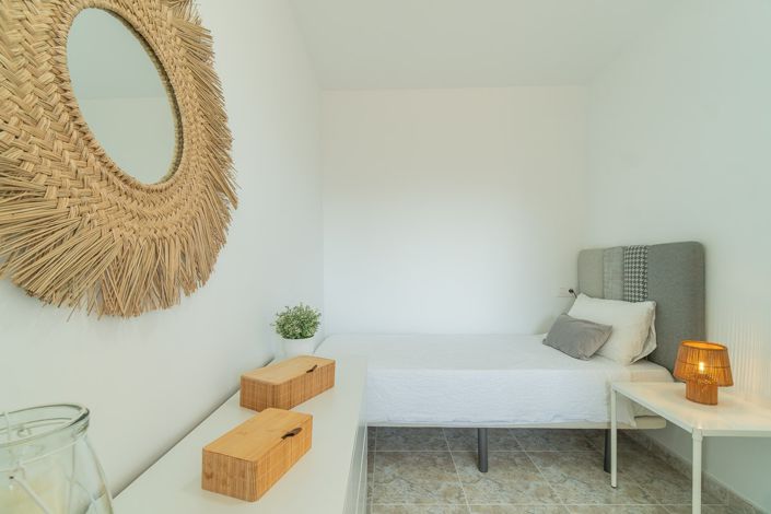 Image No.22-2 Bed Apartment for sale